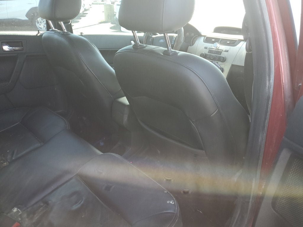 Used 2010 Ford Focus SEL FWD image 14