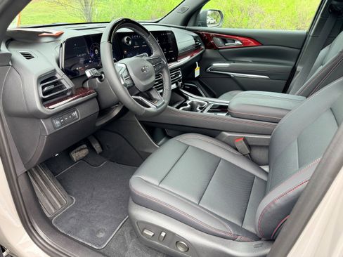 New 2026 Chevrolet Traverse Z71 w/ Enhanced Driving Package image 10