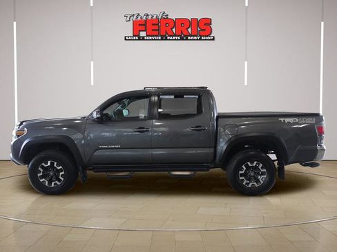 Used 2022 Toyota Tacoma TRD Off-Road AWD/4WD image 8