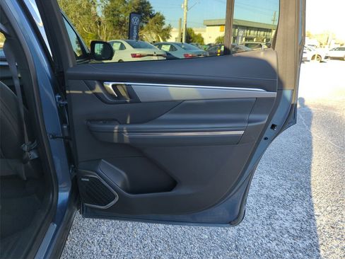 Used 2025 Buick Enclave Preferred image 29