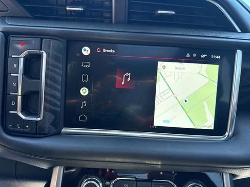 Used 2022 GMC Yukon XL Denali w/ Denali Premium Package AWD/4WD image 24