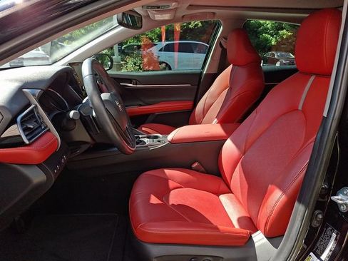 Used 2022 Toyota Camry XSE w/ Carpet Mat Package (TMS) FWD image 13