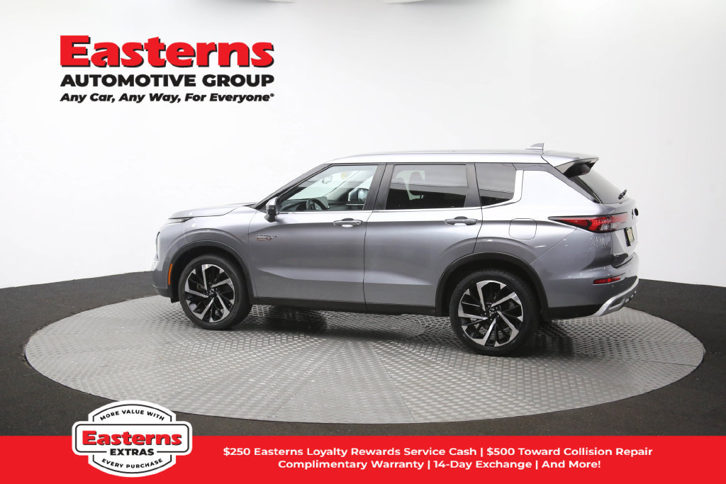 Used 2023 Mitsubishi Outlander SE AWD/4WD image 63