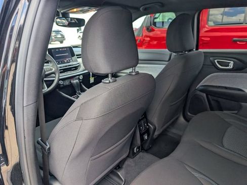 Used 2025 Jeep Compass Sport AWD/4WD image 25