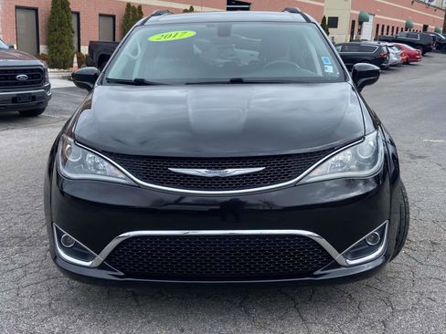 Used 2017 Chrysler Pacifica Touring-L image 26