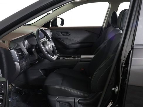 Used 2023 Nissan Rogue S AWD/4WD image 21