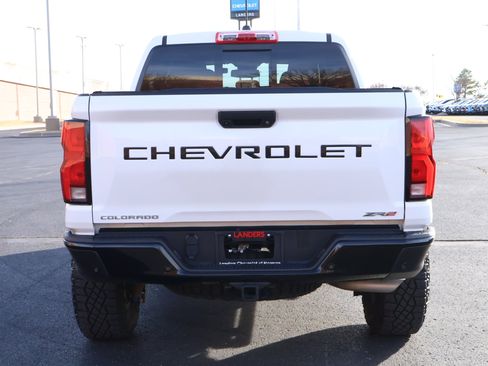 Certified 2024 Chevrolet Colorado ZR2 w/ Technology Package image 31
