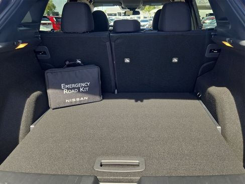 New 2026 Nissan Kicks SV w/ Charging Package FWD image 11