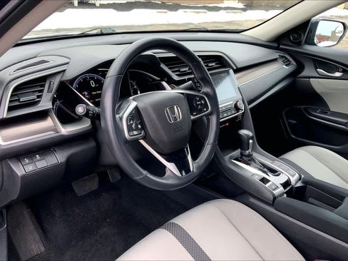 Used 2019 Honda Civic EX image 18