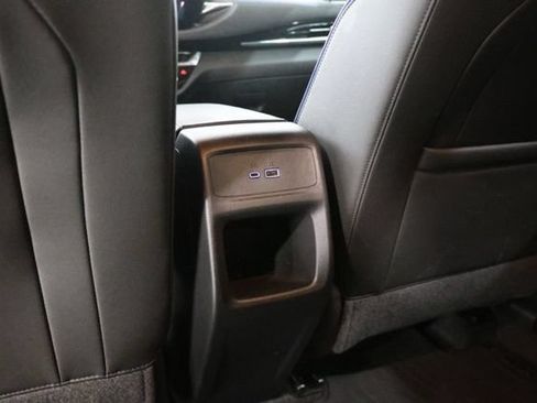 Used 2024 Buick Envista Sport Touring w/ Convenience I Package FWD image 31