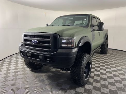 Used 2005 Ford F250 Lariat image 5