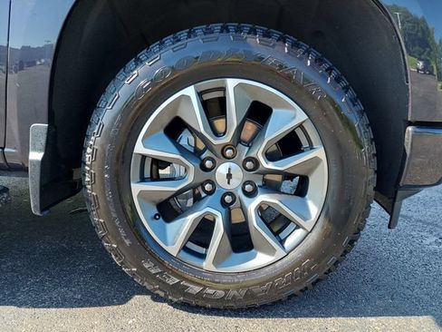 Used 2023 Chevrolet Silverado 1500 RST AWD/4WD image 14