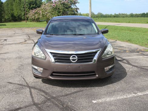 Used 2015 Nissan Altima 2.5 FWD image 3