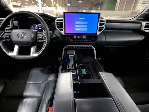 Used 2025 Toyota Tundra Platinum image 16