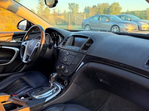 Used 2013 Buick Regal Premium FWD image 10