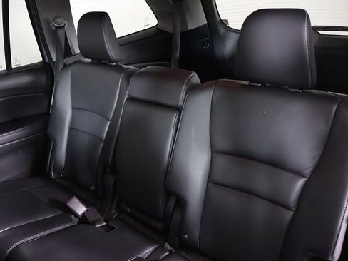 Used 2022 Honda Pilot Black Edition image 35