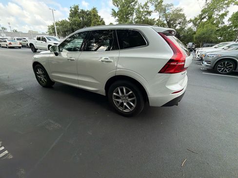 Used 2021 Volvo XC60 T5 Momentum AWD/4WD image 13