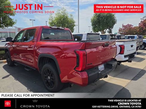 Used 2024 Toyota Tundra Limited AWD/4WD image 4