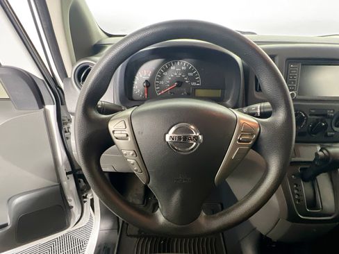 Used 2021 Nissan NV200 S FWD image 17