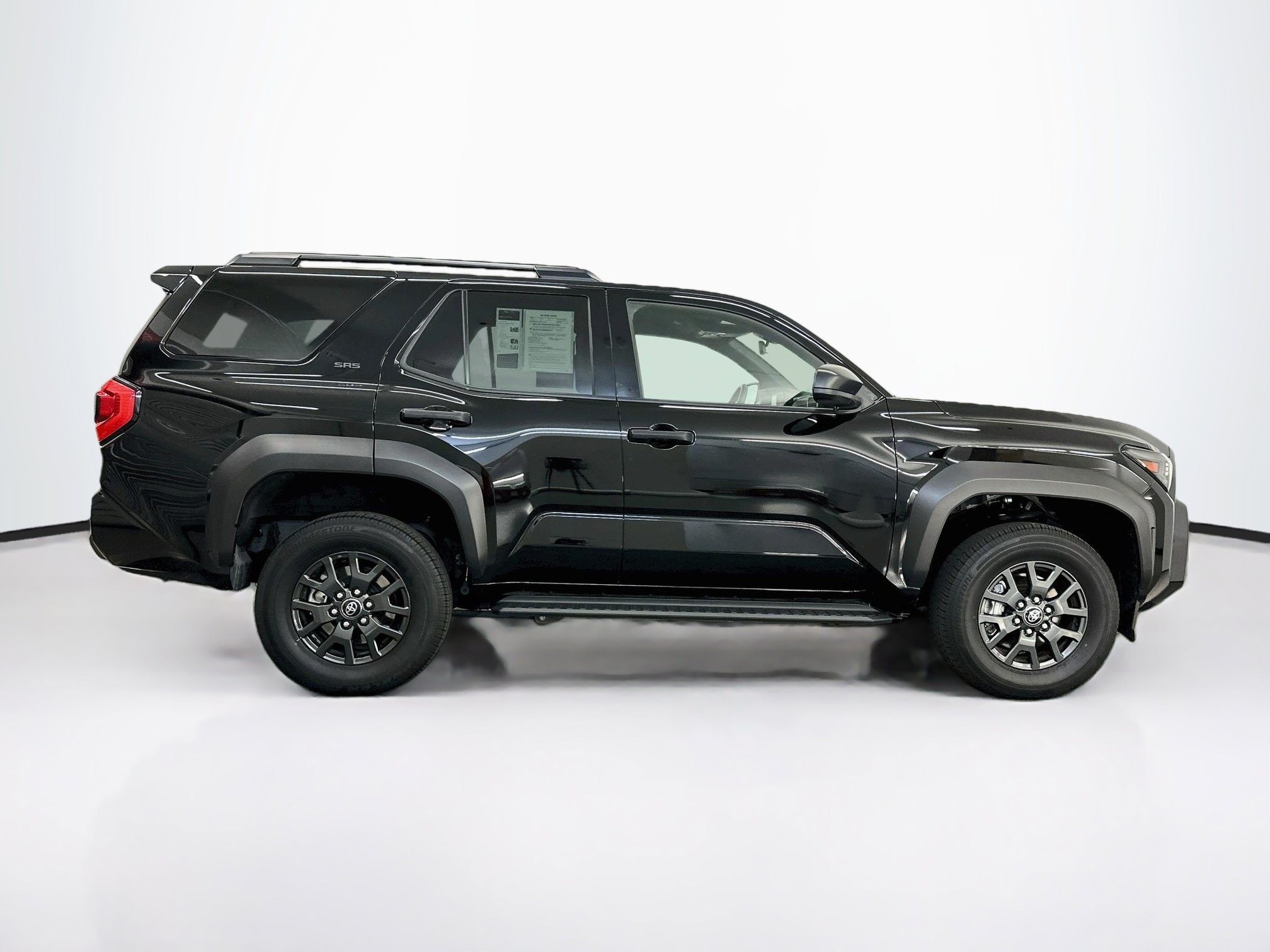 Used 2025 Toyota 4Runner SR5 AWD/4WD image 10