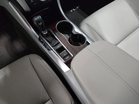 Used 2016 Acura TLX image 26