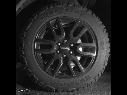 Used 2024 GMC Sierra 1500 Elevation image 12