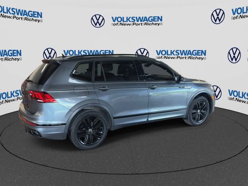 Used 2022 Volkswagen Tiguan SE R-Line FWD image 8