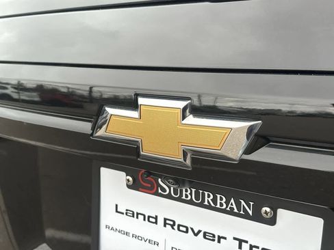 Used 2024 Chevrolet Traverse LT image 11