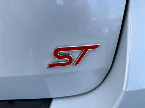 New 2026 Ford Explorer ST w/ Sun And Sound Package image 28