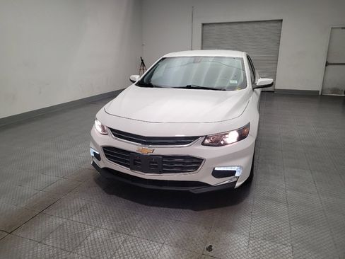 Used 2018 Chevrolet Malibu LT FWD image 15