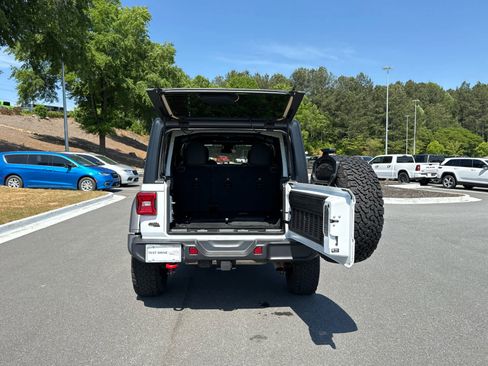 Used 2025 Jeep Wrangler Unlimited Rubicon AWD/4WD image 23
