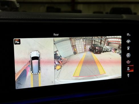 Used 2021 Mercedes-Benz GLS 450 4MATIC image 35