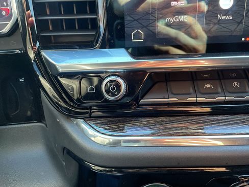 Used 2023 GMC Sierra 1500 Elevation image 30