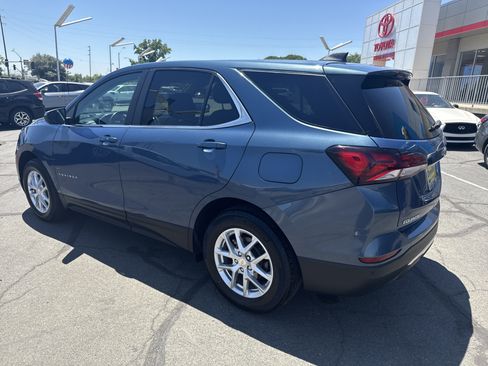 Used 2024 Chevrolet Equinox LT FWD image 3