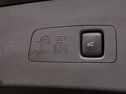 Used 2024 Lincoln Corsair Reserve w/ Equipment Group 201A image 8