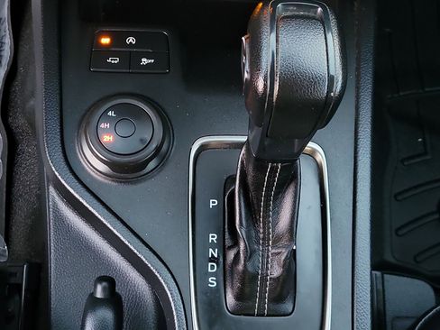 Used 2021 Ford Ranger XL image 24