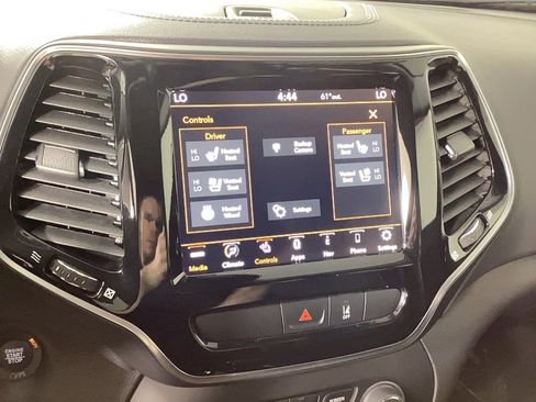 Used 2022 Jeep Cherokee Limited w/ Elite Package image 31