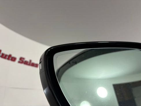 Used 2021 Buick Enclave Essence w/ Sport Touring Edition image 16