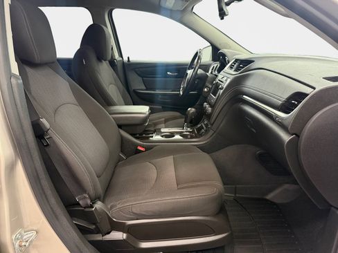 Used 2017 Chevrolet Traverse LT w/ Style and Technology Package AWD/4WD image 12
