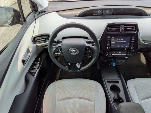 Used 2020 Toyota Prius LE AWD/4WD image 18