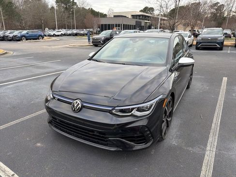 Used 2022 Volkswagen Golf R image 11