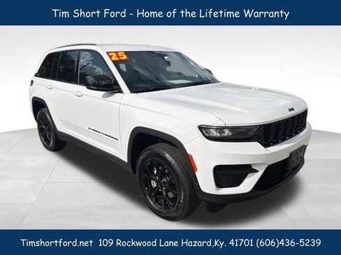 Used 2025 Jeep Grand Cherokee Altitude AWD/4WD image 1