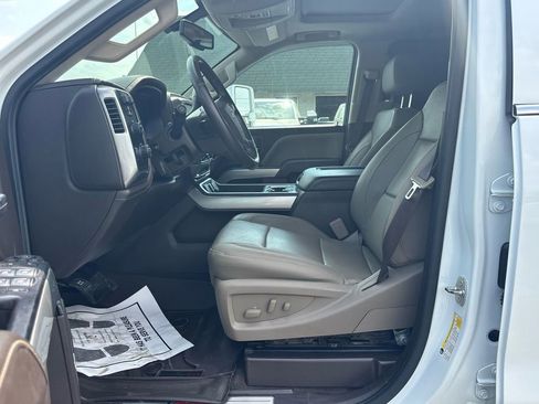 Used 2019 Chevrolet Silverado 2500 LTZ w/ Duramax Plus Package image 17