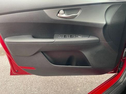 Used 2021 Kia Forte LXS image 13