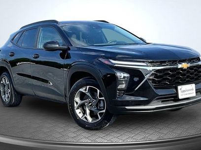 Used 2025 Chevrolet Trax LT