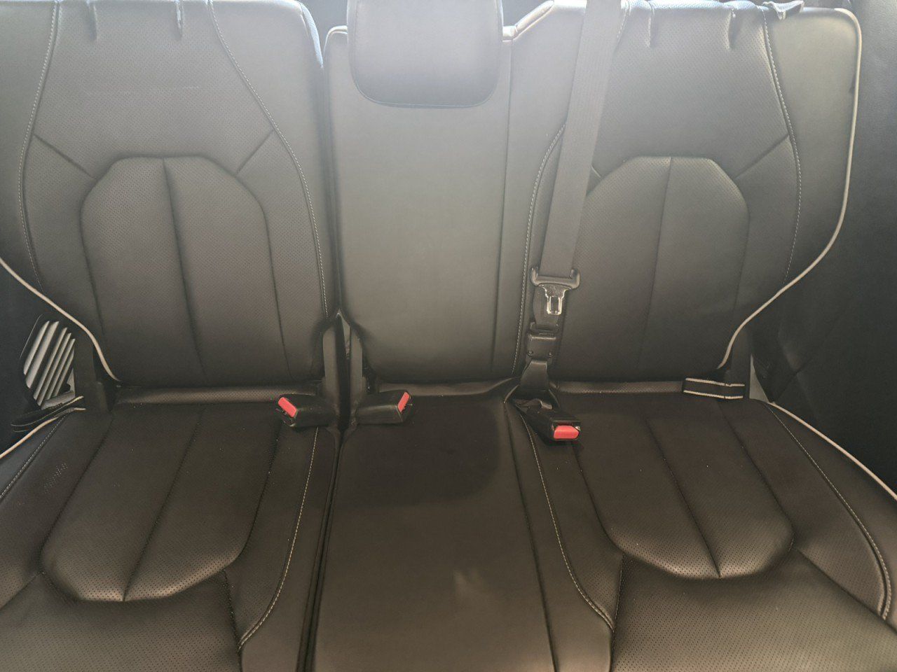 Used 2023 Chrysler Pacifica Limited w/ S Appearance Package FWD image 15