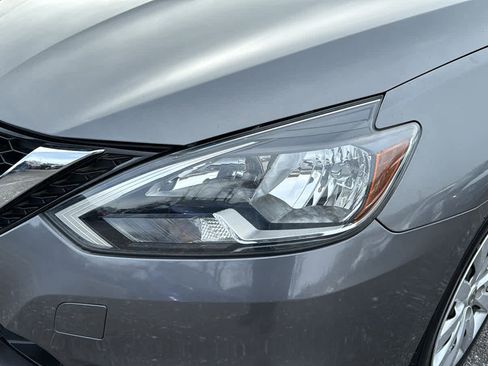 Used 2019 Nissan Sentra S image 9