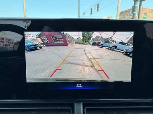 Used 2025 Chevrolet Trax LT w/ LT Convenience Package FWD image 20