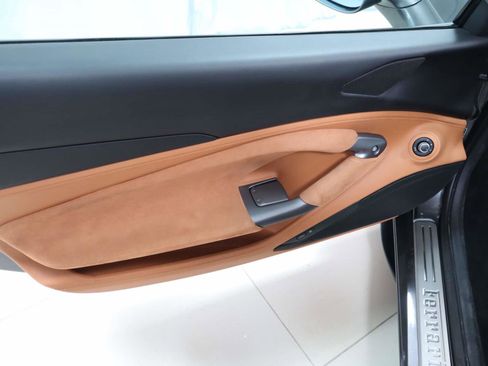 Certified 2021 Ferrari F8 Tributo image 26