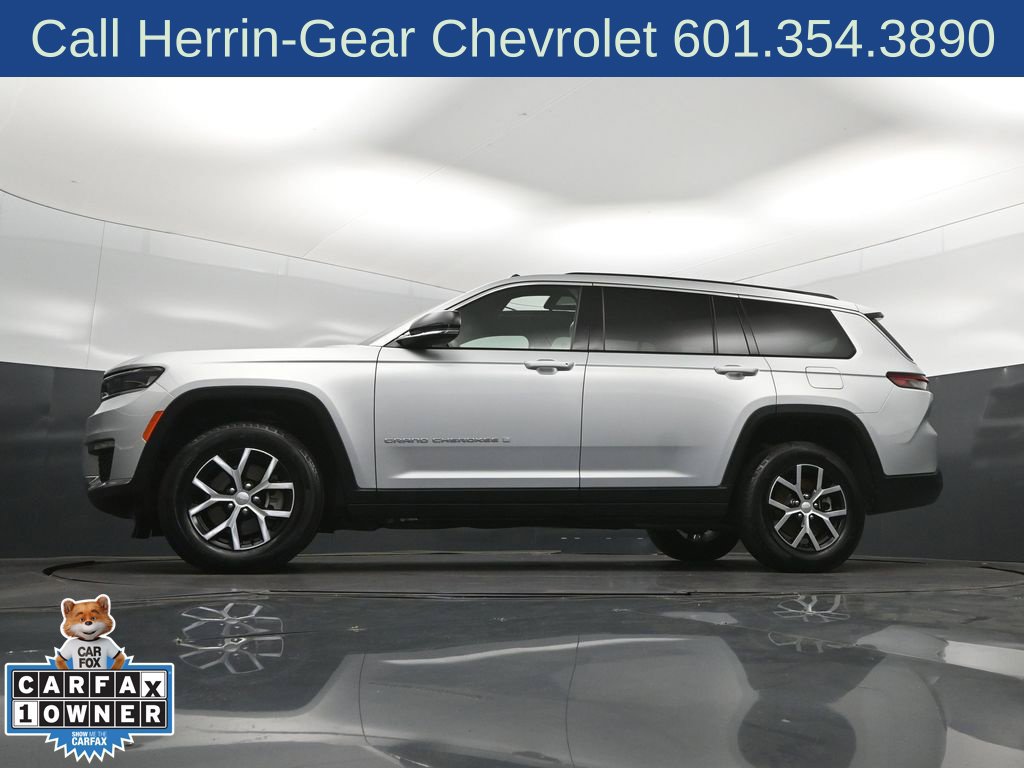Used 2025 Jeep Grand Cherokee L Limited RWD image 39